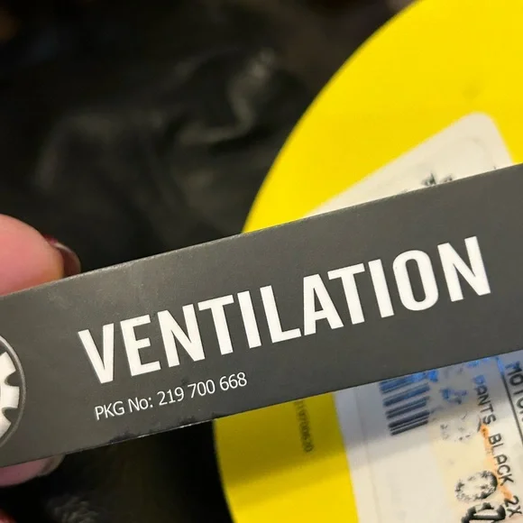 New Can-am performance Black Leather Motorcycle Pants - Picture 9 of 10